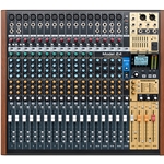 Tascam MODEL 24, MIXER/INTERFACE/RECORDER